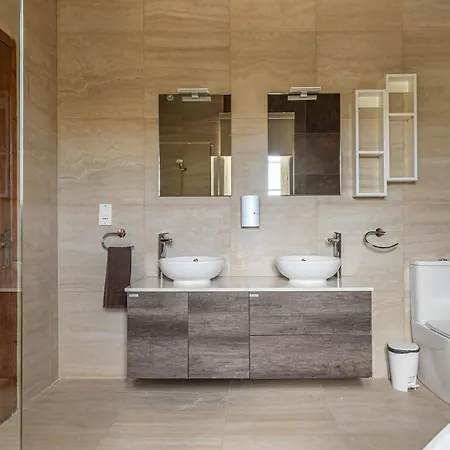 Sinjura Villa Xagħra